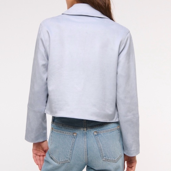 Light Lavender Button-Front Jacket - Picture 4 of 6